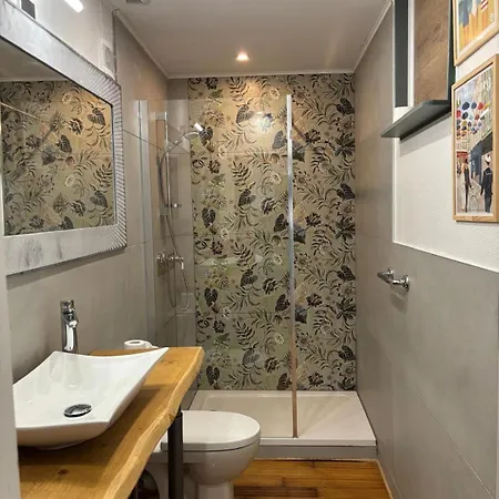 Comfortable House For 4 Guests In * Saint-Come-du-Mont